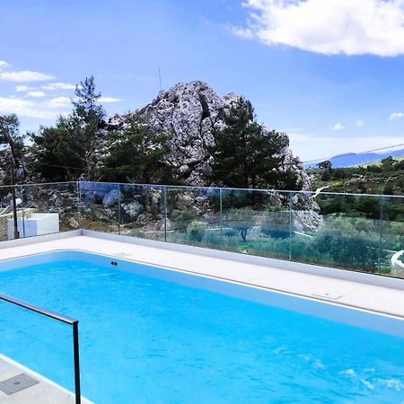 Anatolí Villa M - Villa With Private Pool And Yard מראה חיצוני תמונה